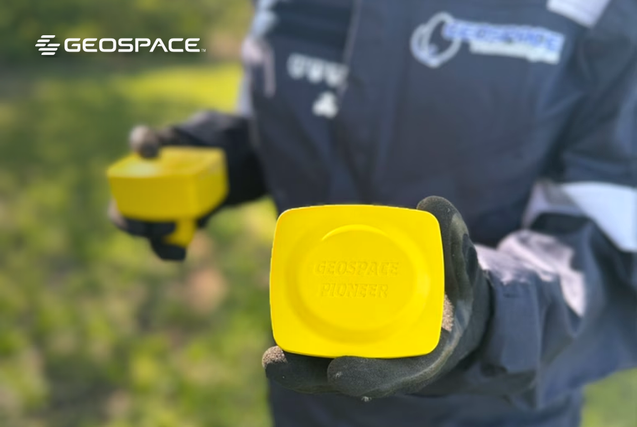Geospace field technology image with Geospace logo